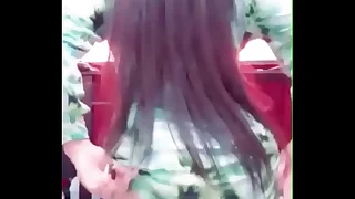 Guatemalteca me envía video subiéndose el vestido